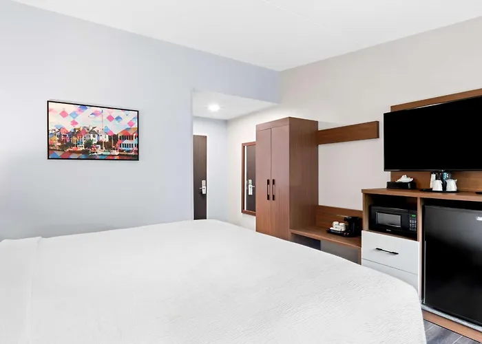 Best Western Niantic - New London, Mystic Area